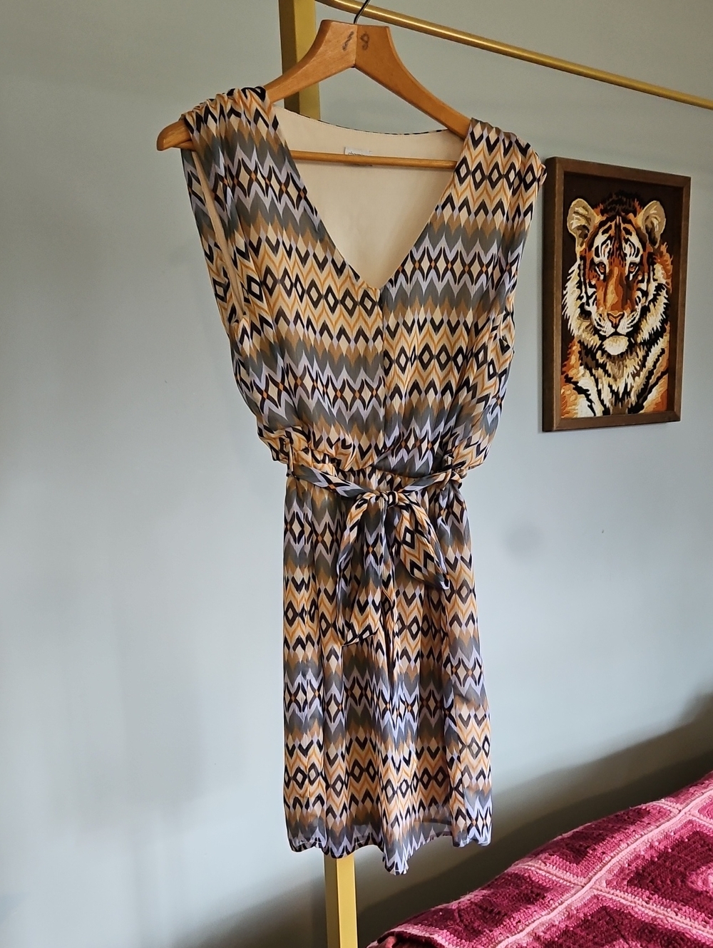 Charming Charlie Sleeveless V-Neck Geometric Midi Dress in Beige, Gray, Black